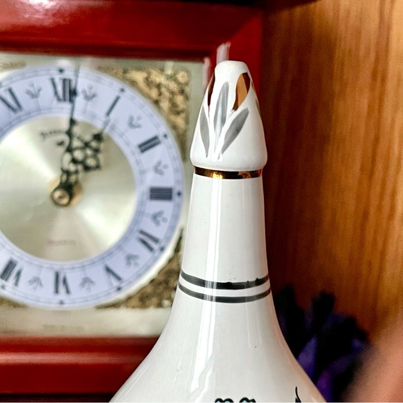 Handcrafted Ceramic Spice Jar Greece - Picture 5 of 8